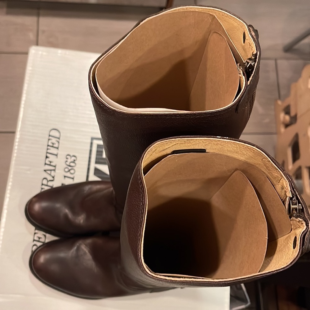 Frye Melissa Button Zip Back Boots - Picture 4 of 6